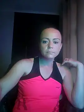 MrsBunnyBum online show from 7, 5, 2026