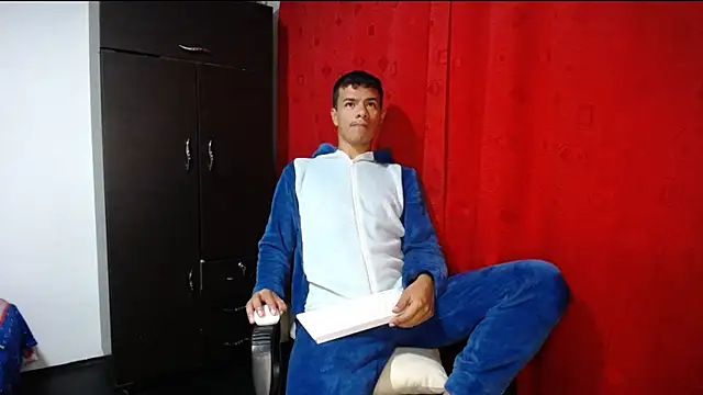 Snapshot of Deiby_casas chatting on 13, 10, 2025 Deiby casas online show from 13, 10, 2025