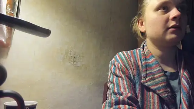 Snapshot of FrumCake chatting on 8, 2, 2025 FrumCake online show from 8, 2, 2025