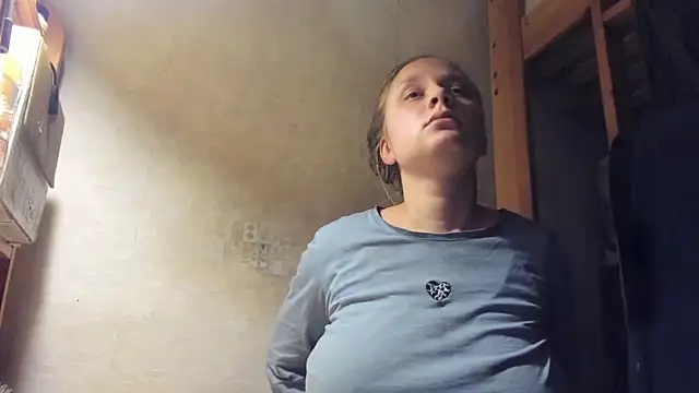 Snapshot of FrumCake chatting on 20, 2, 2025 FrumCake online show from 20, 2, 2025