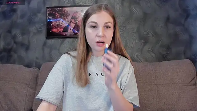 CassieMils online show from 17, 2, 2025