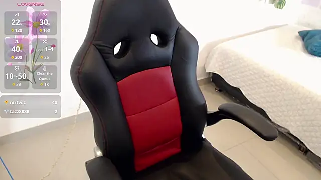 tania sweet   online show from 4, 12, 2024