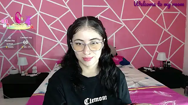 Snapshot of valentina_angel chatting on 18, 9, 2025 valentina angel online show from 18, 9, 2025