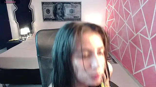 Snapshot of valentina_angel chatting on 31, 10, 2025 valentina angel online show from 31, 10, 2025