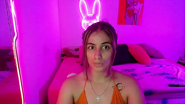 Snapshot of valentina_angel chatting on 7, 5, 2026 valentina angel online show from 7, 5, 2026