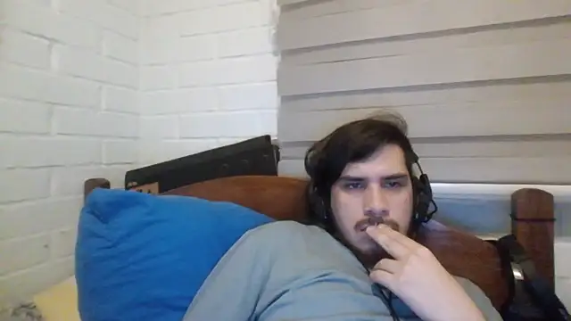 hung weeb online show from 15, 1, 2025