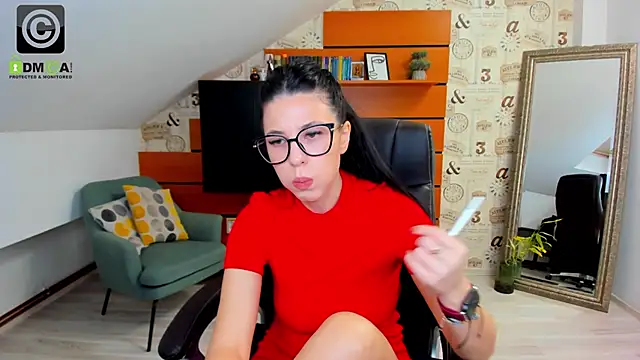 EmillyTaylor online show from 31, 1, 2025