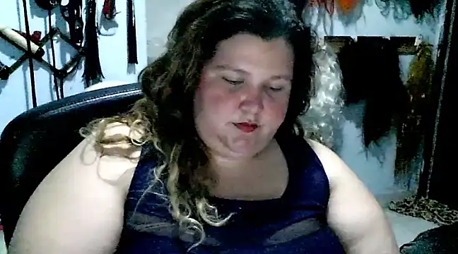squirt322bbw online show from 4, 3, 2025