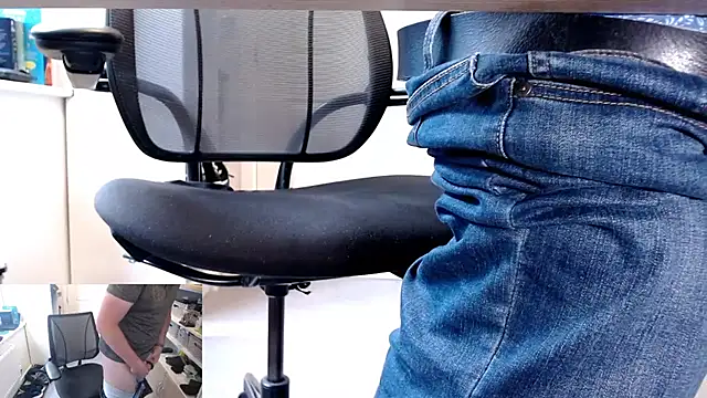 Snapshot of RicRockhard chatting on 14, 9, 2025 RicRockhard online show from 14, 9, 2025