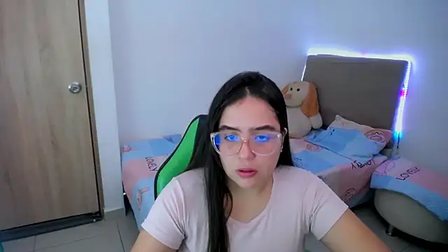  alicia z online show from 25, 2, 2025