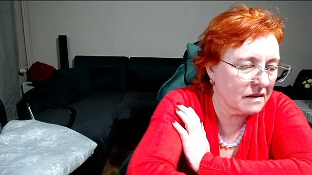 Snapshot of JoannaAndNeighbour chatting on 2, 3, 2026 JoannaAndNeighbour online show from 2, 3, 2026