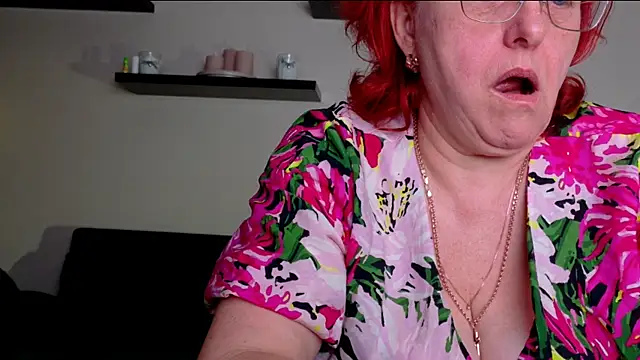 Snapshot of JoannaAndNeighbour chatting on 16, 6, 2026 JoannaAndNeighbour online show from 16, 6, 2026