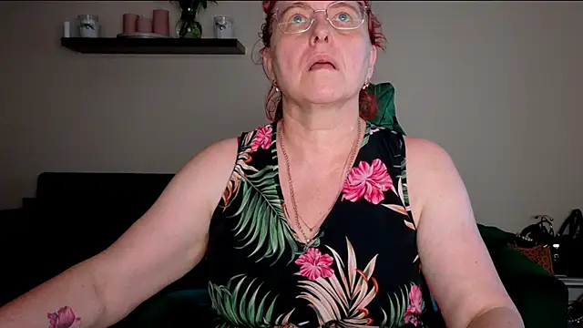 Snapshot of JoannaAndNeighbour chatting on 29, 6, 2026 JoannaAndNeighbour online show from 29, 6, 2026