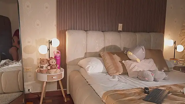 Snapshot of KateOwens chatting on 9, 3, 2026 KateOwens online show from 9, 3, 2026