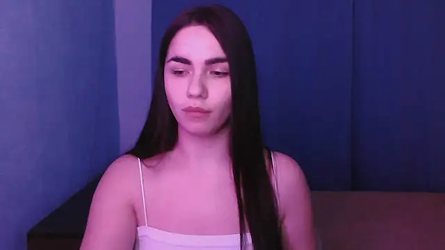 Snapshot of HannahMeid chatting on 6, 1, 2025 HannahMeid online show from 6, 1, 2025