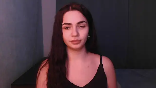 Snapshot of HannahMeid chatting on 13, 2, 2025 HannahMeid online show from 13, 2, 2025