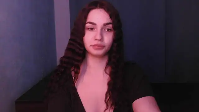 Snapshot of HannahMeid chatting on 5, 3, 2025 HannahMeid online show from 5, 3, 2025