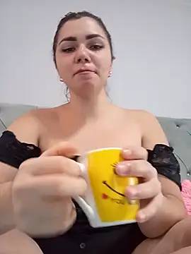 Snapshot of HannahMeid chatting on 20, 10, 2025 HannahMeid online show from 20, 10, 2025