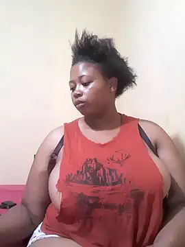 Snapshot of Sexy-queen99xx chatting on 14, 2, 2025 Sexy-queen99xx online show from 14, 2, 2025