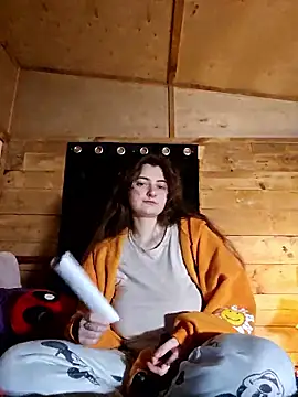 Snapshot of Snowbunnycake_131 chatting on 3, 12, 2024 Snowbunnycake 131 online show from 3, 12, 2024