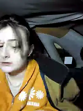 Snapshot of Snowbunnycake_131 chatting on 4, 12, 2024 Snowbunnycake 131 online show from 4, 12, 2024