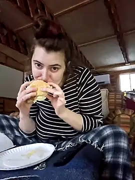 Snapshot of Snowbunnycake_131 chatting on 5, 12, 2024 Snowbunnycake 131 online show from 5, 12, 2024