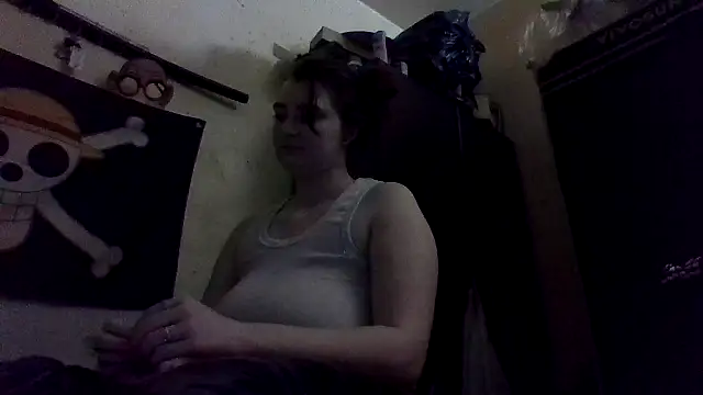 Snapshot of Snowbunnycake_131 chatting on 31, 12, 2024 Snowbunnycake 131 online show from 31, 12, 2024