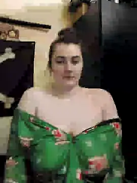 Snapshot of Snowbunnycake_131 chatting on 6, 1, 2025 Snowbunnycake 131 online show from 6, 1, 2025