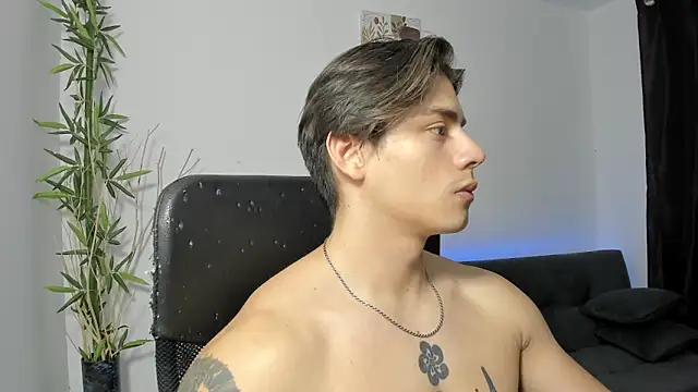 Giordano Russo online show from 25, 12, 2024