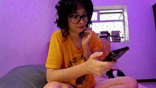  Lunnaa  online show from 14, 9, 2025