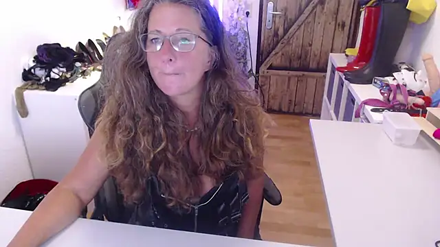 GeilesLuder75 online show from 6, 8, 2026
