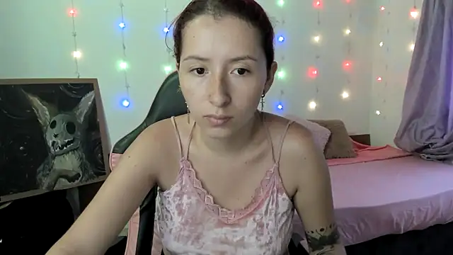 Ginger Sweetty online show from 21, 1, 2025