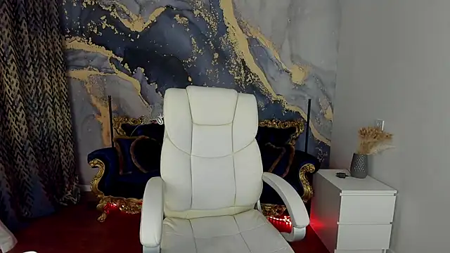 Snapshot of CassandraGood chatting on 12, 3, 2025 CassandraGood online show from 12, 3, 2025