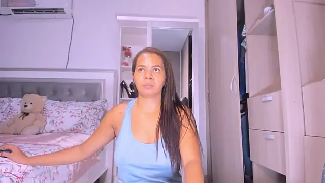 sharonDulce online show from 25, 2, 2025