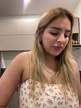 oriana zoeee online show from 7, 1, 2025