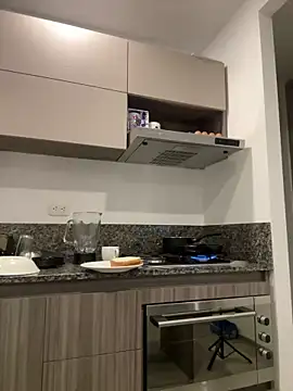 oriana zoeee online show from 9, 1, 2025