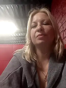 Arina smiles online show from 4, 1, 2025