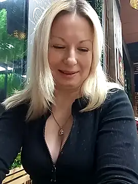 Arina smiles online show from 7, 3, 2025
