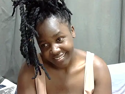 Snapshot of Sweet_ebony20 chatting on 28, 3, 2026 Sweet ebony20 online show from 28, 3, 2026