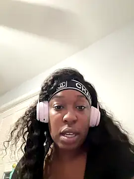 Snapshot of tokyopetitexx chatting on 27, 10, 2025 tokyopetitexx online show from 27, 10, 2025