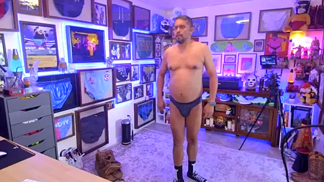 Snapshot of Briefs_bud chatting on 27, 11, 2025 Briefs bud online show from 27, 11, 2025