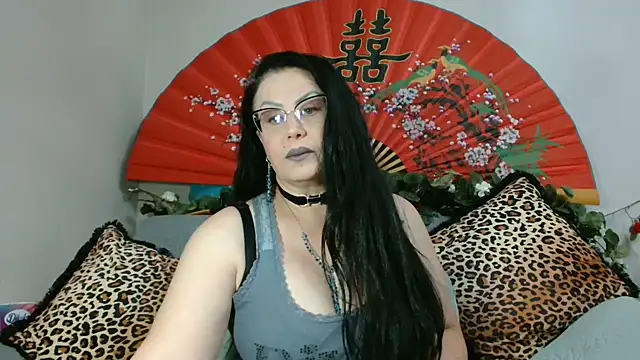 x  KHALEESI  x online show from 8, 6, 2026