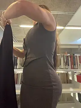 Snapshot of angelitasexy81 chatting on 18, 11, 2025 angelitasexy81 online show from 18, 11, 2025