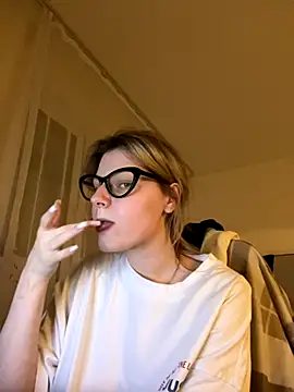 MaryHiggins online show from 5, 11, 2025