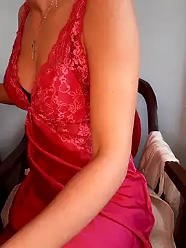 Snapshot of megan2021 chatting on 11, 12, 2024 megan2021 online show from 11, 12, 2024