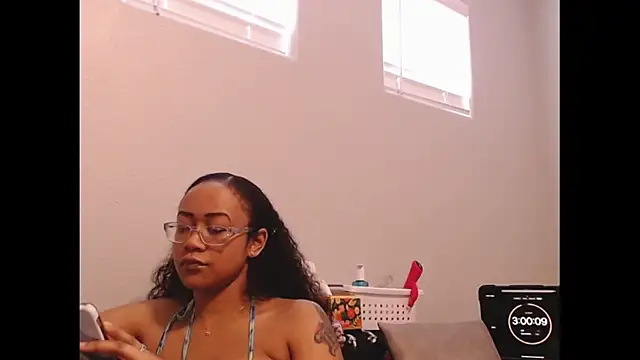 Snapshot of RylHoneyy chatting on 19, 2, 2026 RylHoneyy online show from 19, 2, 2026