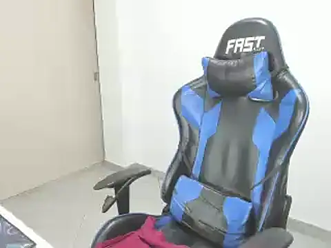 sophiax-x online show from 22, 2, 2025