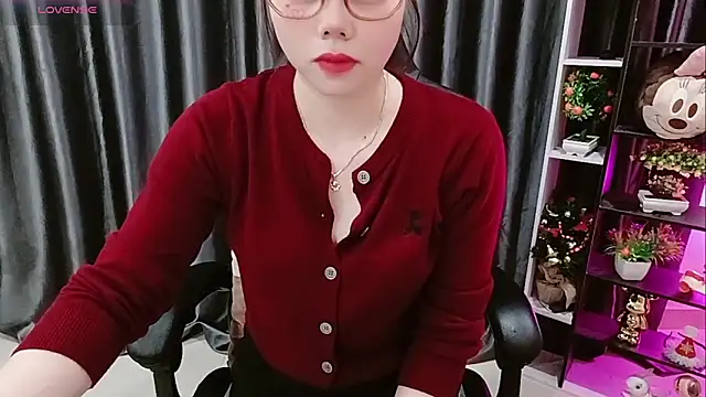 Yuki-yio online show from 25, 2, 2026