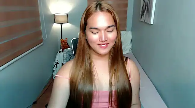 Snapshot of MoaningKylie chatting on 9, 12, 2024 MoaningKylie online show from 9, 12, 2024