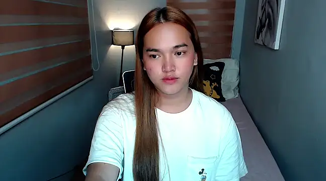 Snapshot of MoaningKylie chatting on 15, 12, 2024 MoaningKylie online show from 15, 12, 2024